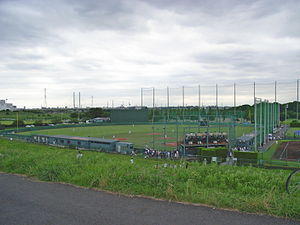 戸田球場（wikipedia）.jpg